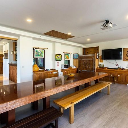 Post-Mountain View Apartment Донгшан Екстериор снимка