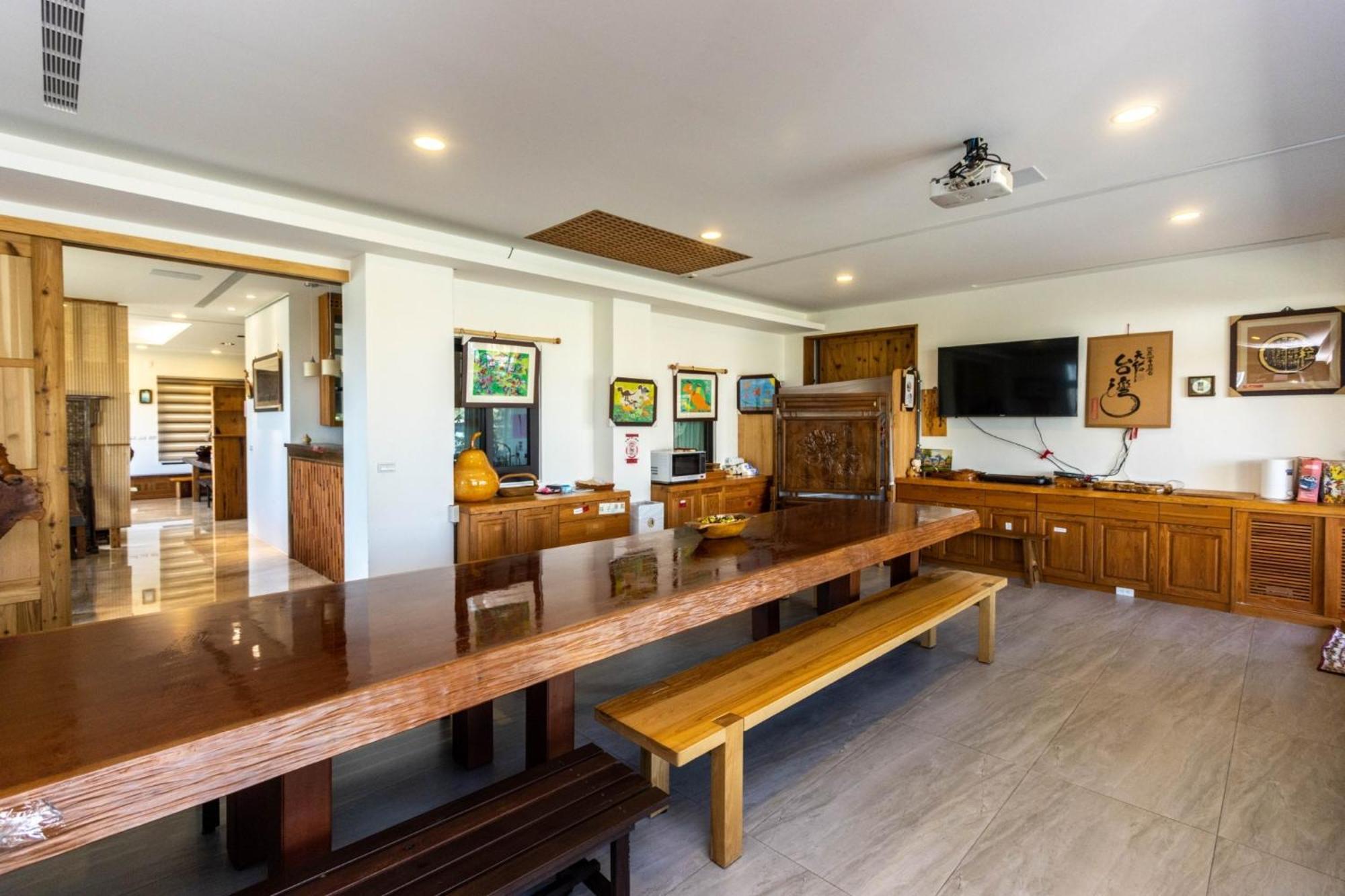 Post-Mountain View Apartment Донгшан Екстериор снимка