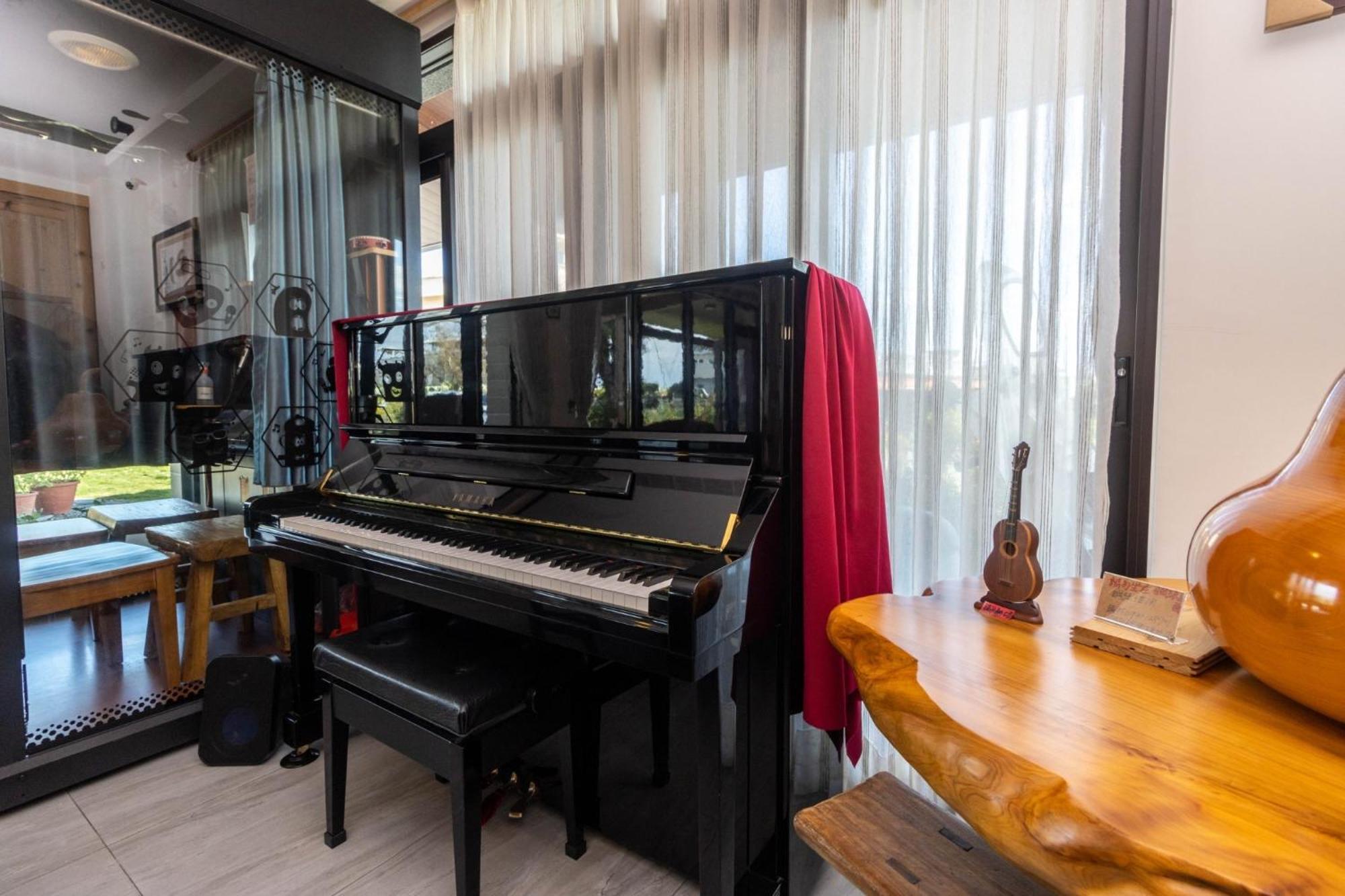 Post-Mountain View Apartment Донгшан Екстериор снимка